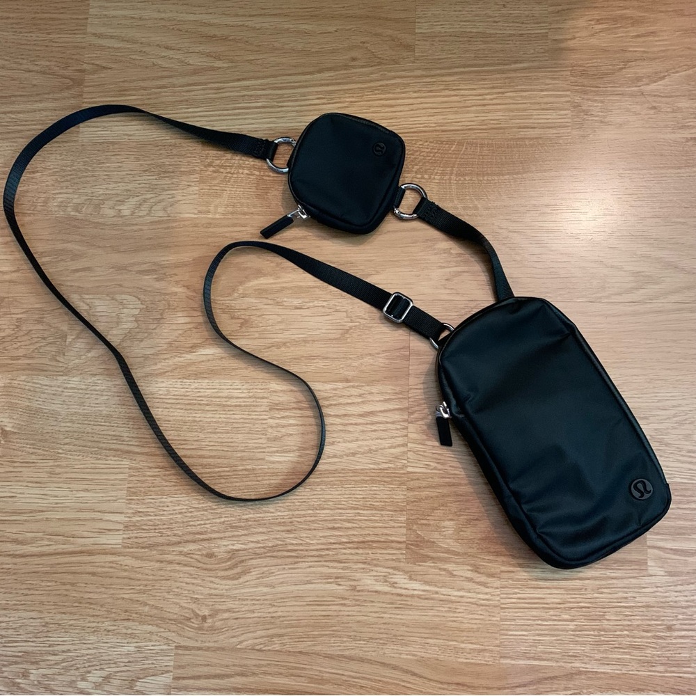 Lululemon Modular Phone Crossbody Bag